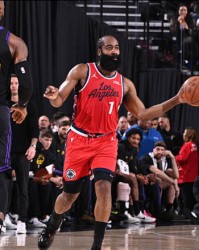 快船7人得分上双击败湖人！近17战14胜 篮板球比对手多15个