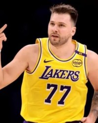 爱游戏登录入口-东契奇30+准三双被批？湖人两内线驰援詹姆斯，剩余客场举步维艰