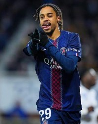 爱游戏app下载-1-0！金球先生救主，登贝莱送助攻，绝杀保级队，大巴黎重回榜首