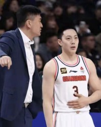 爱游戏登录入口-高兴太早，广东队狂胜辽宁30分，却收坏消息，杜锋真能忍